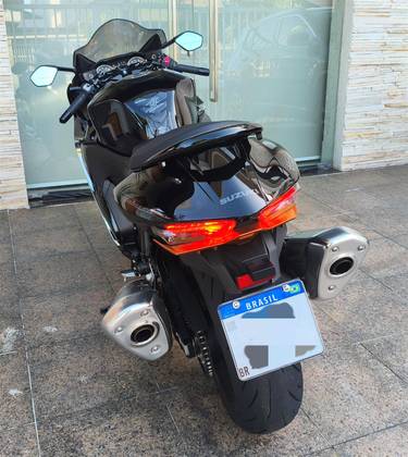 SUZUKI HAYABUSA GSX1300RA SUZUKI HAYABUSA GSX1300RA